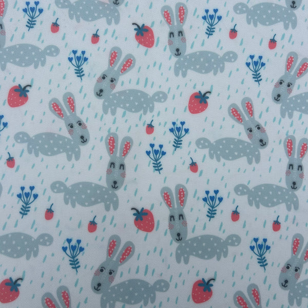 Toile imperméable lapin blanc