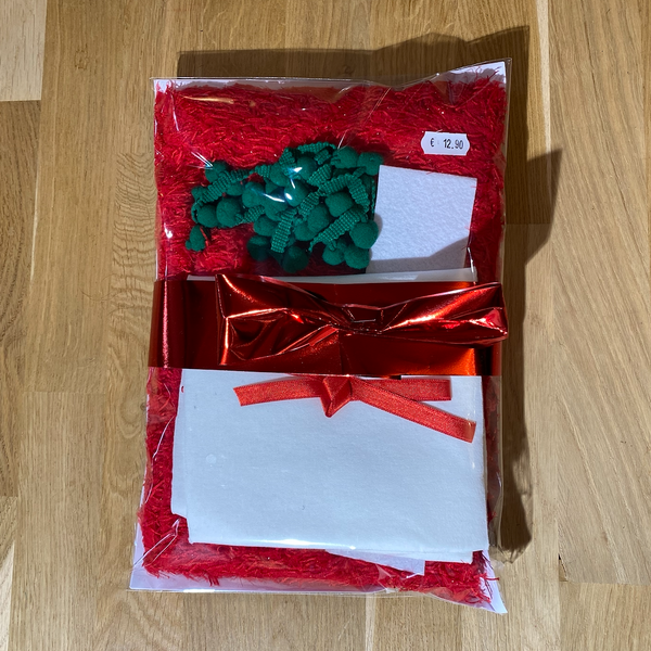 Kits cape de Noël pour Poupée Rouge