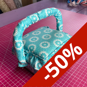 Boîte de couture XS bleue à motif blanc