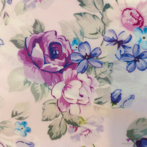 Toile imperméable roses violettes