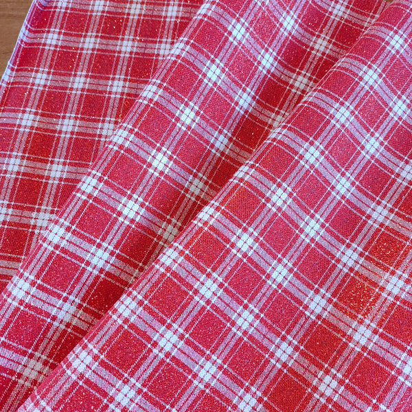 Toile paillette imperméable à carreaux rouges