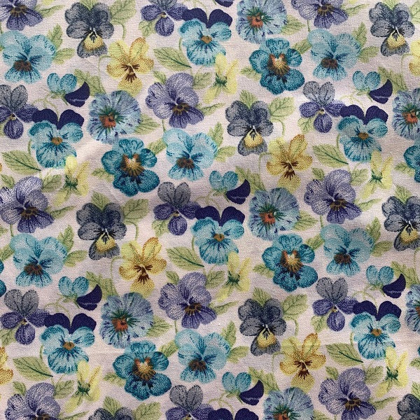 Coton blanc fleurs bleus et mauves