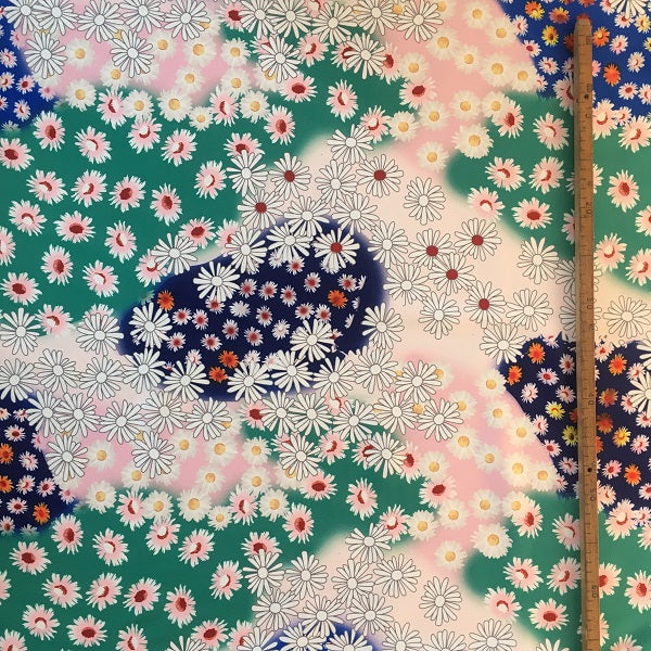 Satin imprimé patchwork fleuri